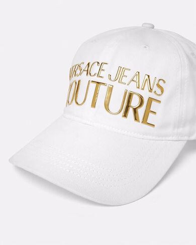 قبعة بيسبول VERSACE JEANS COUTURE باللون الأبيض/الذهبي in Saudi Arabia