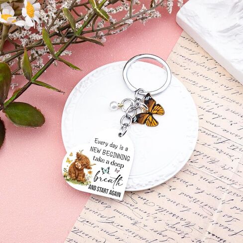 Highland Cow Gifts Highland Cow Lover Gifts For Women Highlands Cows Decor Keychain Inspirational Cow Themed Gift For Friends Birthday Christmas Christmas Gift Bag Charm in Kuwait