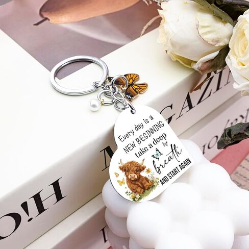 Highland Cow Gifts Highland Cow Lover Gifts For Women Highlands Cows Decor Keychain Inspirational Cow Themed Gift For Friends Birthday Christmas Christmas Gift Bag Charm in Kuwait