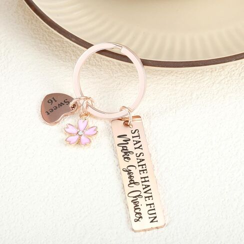 Ouligay Sweet 16 هدية للفتيات هدية عيد الميلاد السادس عشر للفتيات سلسلة مفاتيح حلوة ستة عشر هدية لفتاة تبلغ من العمر 16 عامًا عيد الميلاد 16 هدايا تزيين الحفلات للفتاة المراهقة والابنة والأخت أفضل صديق in Kuwait