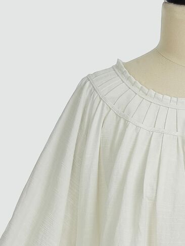 قميص نسائي من العصور الوسطى من miccostumes بأكمام طويلة وتصميم رقبة مربعة من طراز عصر النهضة in Kuwait