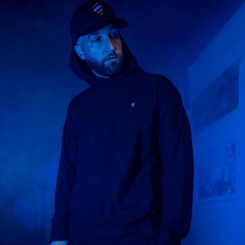 Barber Strong - سترة The Barber - أسود، تقنية Nanoshield، مقاومة للماء، مقاومة للمواد الكيميائية والمبيضات in Kuwait