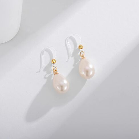 أقراط بلاستيكية للنساء، أقراط KMEOSCH خفيفة الوزن أنيقة متدلية من اللؤلؤ على خطافات بلاستيكية لا تسبب الحساسية للأذنين الحساسة in Kuwait