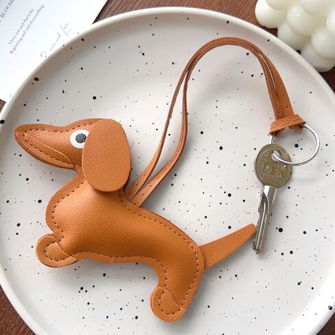 Cute PU Leather Puppy Dog Keychain Dachshund Doll Charm Key Ring Backpack Bags Pendant Gifts in Saudi Arabia