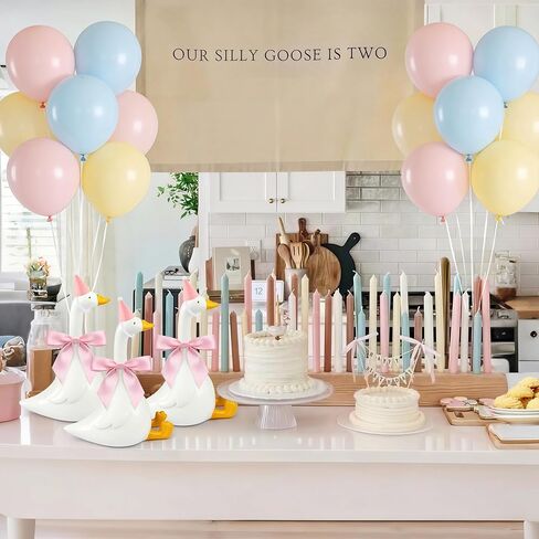 THAWAY مكتب أوزة - مع ملابس مكتب أوزة 7 بوصات - قبعة مخروطية صغيرة مع قوس وردي، ديكور مكتب للنساء ديكور أوزة سخيفة ديكور المنزل هدايا تدفئة مكتب in Kuwait