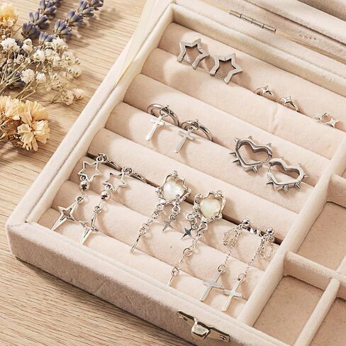 Quelay 8 Pairs Y2K Punk Earrings Set for Men Women Dangle Goth Gothic Grunge Emo Kpop Earrings Fashion Jewelry Gifts in Saudi Arabia