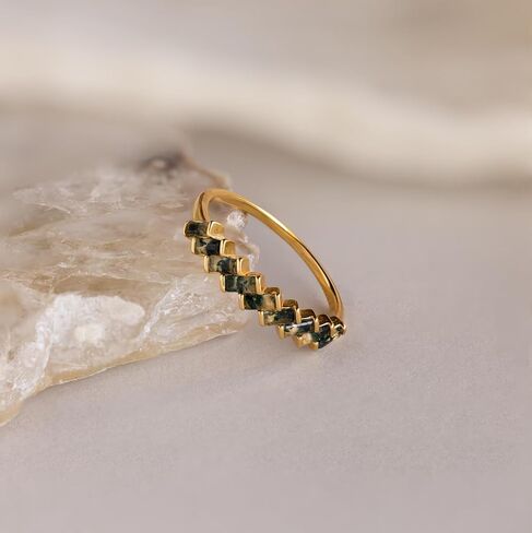 CAITLYNMINIMALIST Gemstone Ring 18K Gold Jade Agate Stackable Ring Dainty Statement Earthy Bohemian Lush Green Diamond Cubic Zirconia for Women Gift for Her in Saudi Arabia