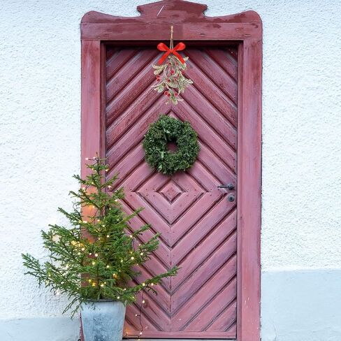 4 Pcs Christmas Mistletoe Decor Artificial Mistletoe Ornament 10 Inch Frosted Mistletoe Hanging Decorations Kissing Ball with Bow for Doorway Home Xmas Tree in Kuwait