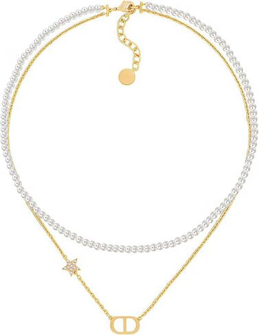 عقد من اللؤلؤ النحاسي المطلي بالذهب عيار 18 قيراط، بتصميم حرف فاخر وقلادة مستطيلة ثلاثية الأبعاد، وأشرطة مكدسة مزدوجة الطبقات تسلط الضوء على السحر العصري للمجوهرات النسائية in Kuwait