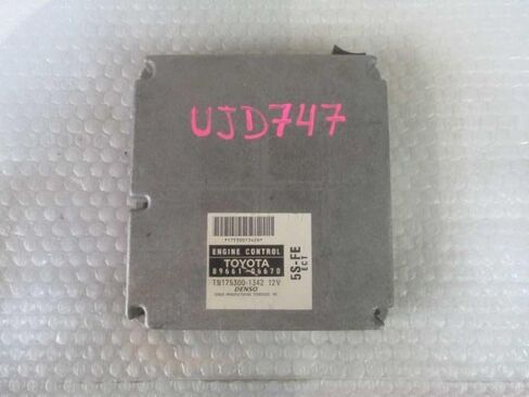 Engine ECM Control Module Fits 1999 99 Compatible with Toyota Camry 89661-06670 8966106670 in Saudi Arabia