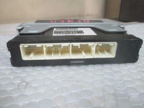 وحدة التحكم ECM للمحرك تناسب 08-09 متوافقة مع Toyota Tacoma 89661-04D30 8966104D30 in Saudi Arabia
