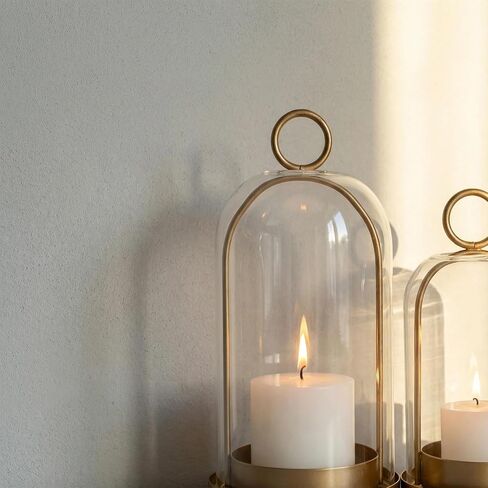 مجموعة من 2 فانوس شموع من GYKLE - حاملات شموع نحاسية عتيقة مع قبب زجاجية سميكة (5.25 بوصة × 10 بوصة و4.5 بوصة × 7.87 بوصة)، مثالية للشموع الدعامة وترتيبات الزهور ولمسات منزلية عتيقة in Kuwait