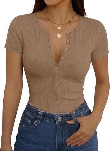قمصان Rapbin النسائية بأكمام قصيرة كاجوال Henley مضلعة أساسية برقبة على شكل حرف V وأزرار سفلية in Kuwait