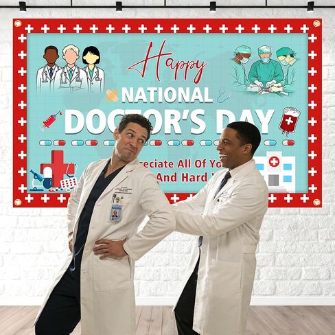 خلفية يوم الطبيب الوطني السعيد، لافتة تقدير الطبيب مقاس 6 × 4 أقدام | ديكورات الحفلات من Thanks You Doctors، نسيج بوليستر مع شريط و4 حلقات نحاسية لكشك الصور، داخلي وخارجي in Kuwait