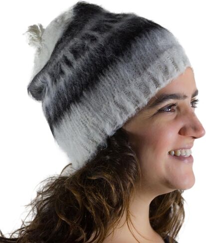 قبعة صوف محبوكة مستديرة للكبار من Tumia LAC in Kuwait