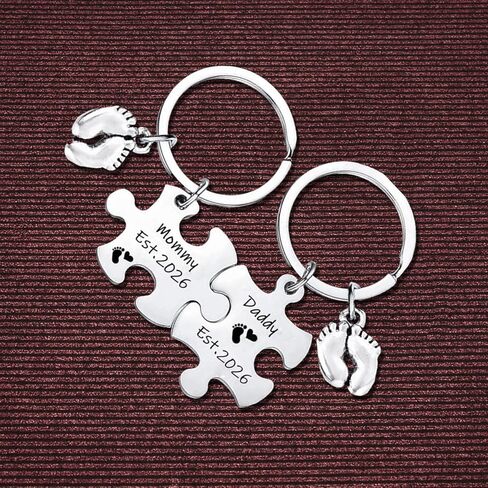 New Parents Keychain Daddy Mommy To Be Gifts Pregnancy Announcement Gifts for New Mom Dad First Time Mom Present Est 2026 Keychain in Saudi Arabia
