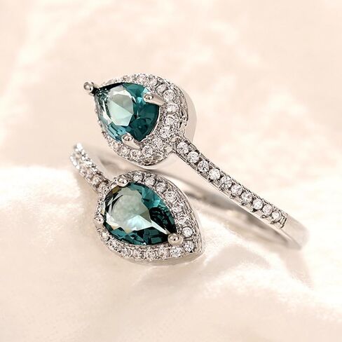 1pc Classic Waterdrop Shaped Open Ring Vintage Exquisite Jewelry Ideal for Dates Parties Christmas Gifts for Women Fashionable Accessories Stylish Elegant Design in Saudi Arabia