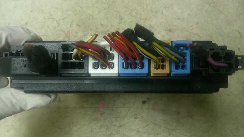 Engine ECM Control Module 03-06 Compatible with Porsche Cayenne 7L5 937 049 C 7L5937049C in Saudi Arabia
