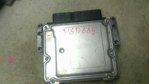 وحدة التحكم في المحرك ECM 4.6L تناسب 09-11 متوافقة مع Hyundai المتوافقة مع Genesis 39110-3F270 391103F270 in Saudi Arabia