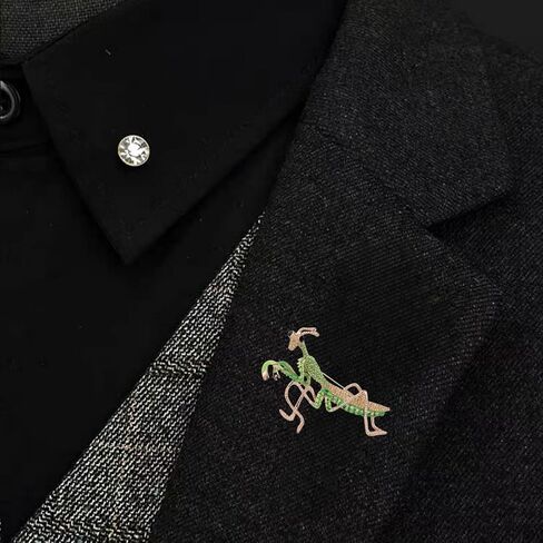 Green Big Praying Mantis Brooch Pin for Women Men Gold Plated Vintage Crystal Rhinestone Animal Insect Grasshopper Exaggerated Brooch Lapel Pin Fashion Dress Accessories Father's Day Theme Party Jewelry Gifts in Kuwait