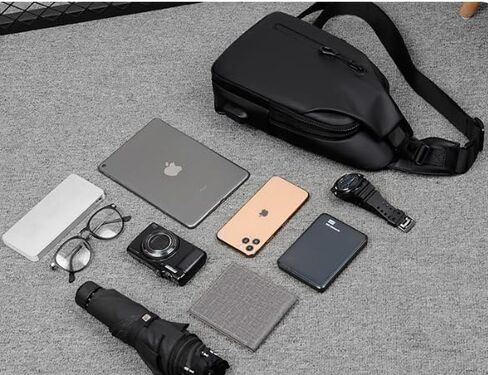 حقيبة صدر للرجال، حقائب مقاومة للماء للرجال، حقيبة ظهر كتف للرجال مع منفذ شحن USB وسماعات رأس، حقيبة خفيفة الوزن للاستخدام الخارجي (أسود) in Saudi Arabia