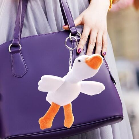 سلسلة مفاتيح سيارة على شكل بطة بيضاء من القطيفة، حشوة من القطن على شكل بطة منفوش على شكل حيوان محشو، سلسلة مفاتيح معلقة على شكل بطة للسيارة in Kuwait