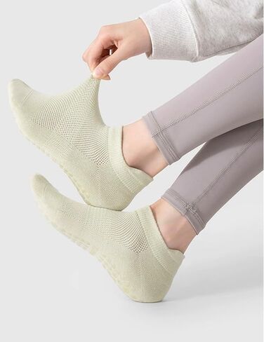 Women's Non-Slip Yoga Socks with Silicone Grips Cotton Ankle Sock for Pilates Barre Hospital Home Workouts‌ in Saudi Arabia