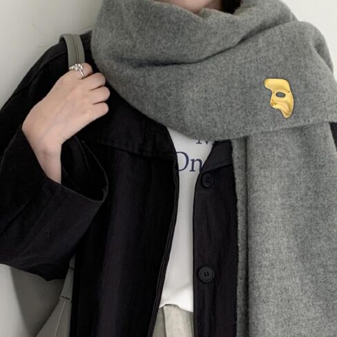 بروش قناع فانتوم أوف ذا أوبرا ذهبي عتيق معدني غير لامع دبوس طية صدر السترة على الوجه - إكسسوار مجوهرات أنيق فريد للرجال والنساء لتزيين الملابس، والحفلات، والعمل والحياة اليومية in Kuwait