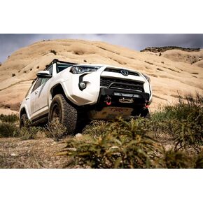 Body Armor TR-19339 2014-2021 Toyota 4 Runner Hiline المصد الأمامي in Kuwait