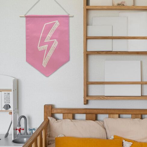 علم راية صاعقة البرق - ديكور حائط وردي، فن معلق لغرفة الفتيات المراهقات، ديكور حضانة وردي، هدية فريدة للبنات وأفضل الأصدقاء. (016) in Kuwait