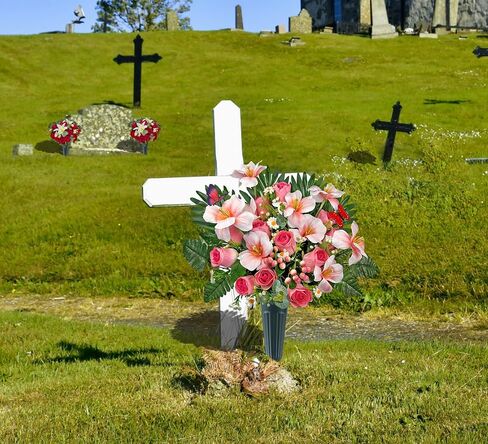 زهور القبر ليوم الذكرى، باقة زهور المقبرة الوردية الربيعية مع مزهرية لتزيين شاهد القبر/القبر، سهلة التركيب وثابتة الألوان in Kuwait