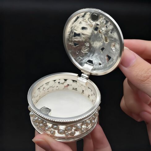 Metal Jewelry Box with Pearl Bow Pattern Round Vintage Trinket Storage Box Decorative with Magnetic Latching Keepsake Box for Ring Earrings Necklaces Decor, Gift for Women Girls (Silver) in Saudi Arabia