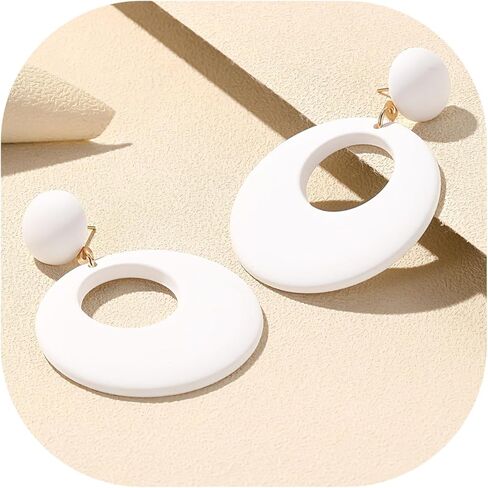 White Circle Hoop Earrings for Women, Resin Minimalist Boho Earrings, Unique Retro 70s Inspired Round Earrings for Parties, Daily Wear in Kuwait