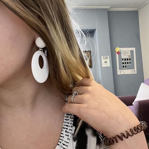 White Circle Hoop Earrings for Women, Resin Minimalist Boho Earrings, Unique Retro 70s Inspired Round Earrings for Parties, Daily Wear in Kuwait