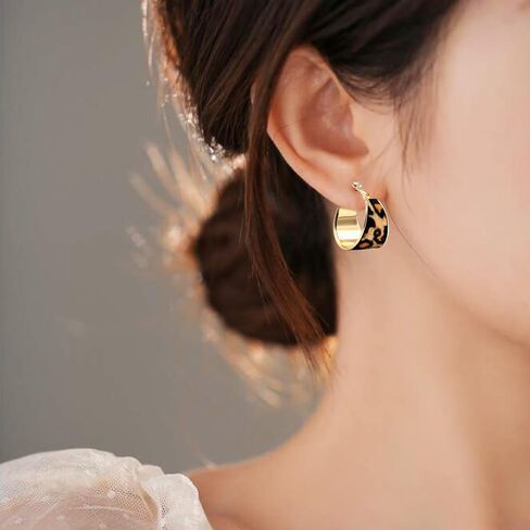 Retro Leopard Print Oversized Earrings Exaggerated Pendant Earrings for Women, Bohemian Disco Earrings Gift. in Saudi Arabia