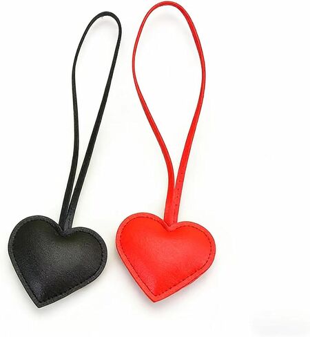سلسلة مفاتيح على شكل قلب من الجلد مكونة من قطعتين من DESIAR للنساء والفتيات - إكسسوارات سلسلة مفاتيح على شكل قلب لطيفة لحقيبة اليد وحقيبة الظهر وحقيبة اليد (أحمر وأسود) in Kuwait