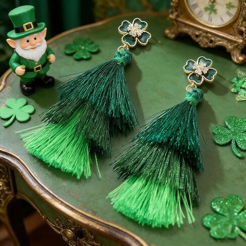 أقراط عيد القديس باتريك للنساء - أقراط شرابة ذات طبقات متدرجة خضراء مع ترصيع شامروك محظوظ، أقراط بوهو متدلية متدلية، هدايا وإكسسوارات مجوهرات حفلات الأعياد الأيرلندية in Kuwait