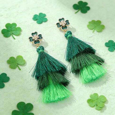 أقراط عيد القديس باتريك للنساء - أقراط شرابة ذات طبقات متدرجة خضراء مع ترصيع شامروك محظوظ، أقراط بوهو متدلية متدلية، هدايا وإكسسوارات مجوهرات حفلات الأعياد الأيرلندية in Kuwait