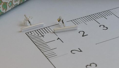 الحد الأدنى من الفضة الإسترليني الأنيقة على شكل عصا رقيقة وأقراط خطية على شكل شريط خطي لعيد الميلاد وعيد الحب وعيد الأم وعيد الميلاد - هدايا مصنوعة يدويًا للنساء (الفضة الاسترليني) in Kuwait