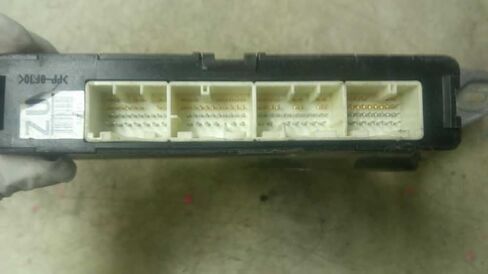 06 متوافق مع وحدة التحكم الإلكترونية Toyota Camry Engine ECM 89661-06D91 8966106D91 in Kuwait