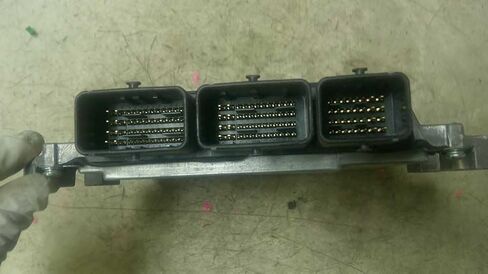 Engine ECM Control Module Fits 2015 15 Compatible with Subaru WRX 22765AR960 in Kuwait