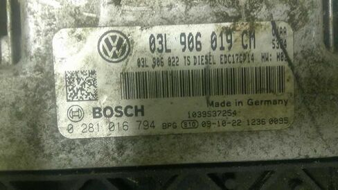 Engine ECM Control Module 2.0L Fits 10 Compatible with VW Golf 03L 906 019 CM 03L906019CM in Saudi Arabia