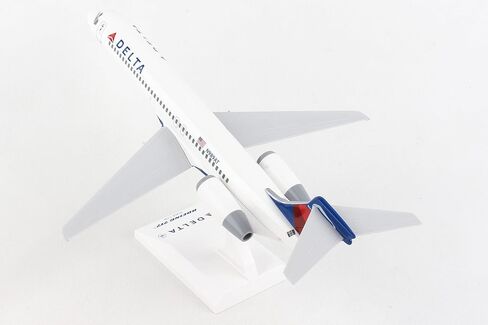 Daron SkyMarks Delta 717 New Livery Model 1/130 (SKR760) in Saudi Arabia