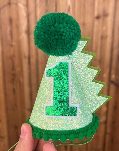 قبعة عيد ميلاد ديناصور خضراء قبعة عيد الميلاد الأول زينة للأطفال البنات والأولاد مصنوعة يدويًا من الزي الطبيعي قبعة حفلات عيد الميلاد الأولى in Kuwait