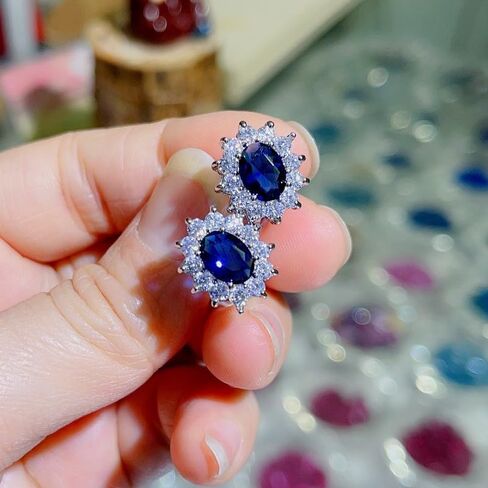 جوهرة الحجر الملك البيضاوي قطع الأحجار الكريمة الياقوت هالة الخطوبة أقراط الأزياء أقراط لزوجتها المرأة in Kuwait