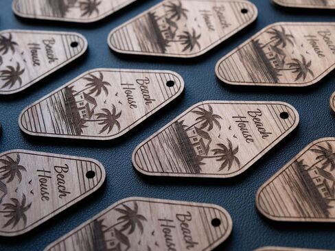 ميدالية مفاتيح بيت العطلة - قطعتين - ميدالية مفاتيح خشبية محفورة بالليزر - هدية منزل صغير (بيت الشاطئ) in Kuwait