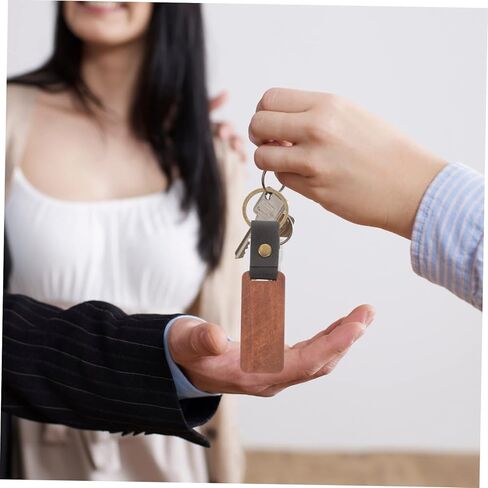 Diy Wood Keychain 8pcs Keyring for Dad Blank Engraving Keychains Rustic Home Decor in Saudi Arabia