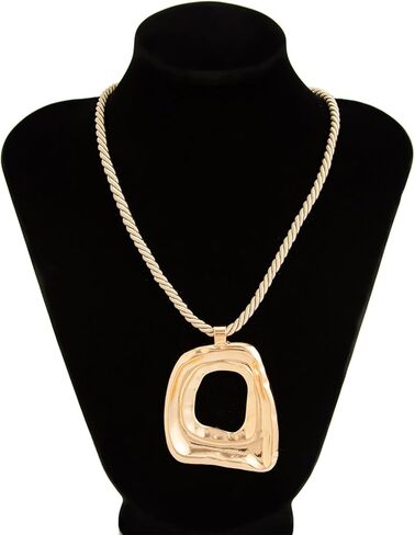 Gold Chunky Necklace for Women Layered Golden Irregular Geometric Hollow Square Pendant Necklace Punk Hip-Hop Oval Chain Necklaces Fashion Accessories Vintage Statement Jewelry​ in Saudi Arabia