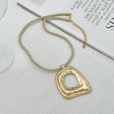 Gold Chunky Necklace for Women Layered Golden Irregular Geometric Hollow Square Pendant Necklace Punk Hip-Hop Oval Chain Necklaces Fashion Accessories Vintage Statement Jewelry​ in Saudi Arabia