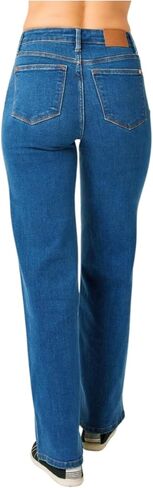 Judy Blue Classic High Rise Straight Jeans in Saudi Arabia